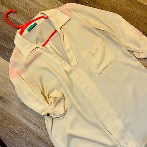 Shirt size large has been worn but like new